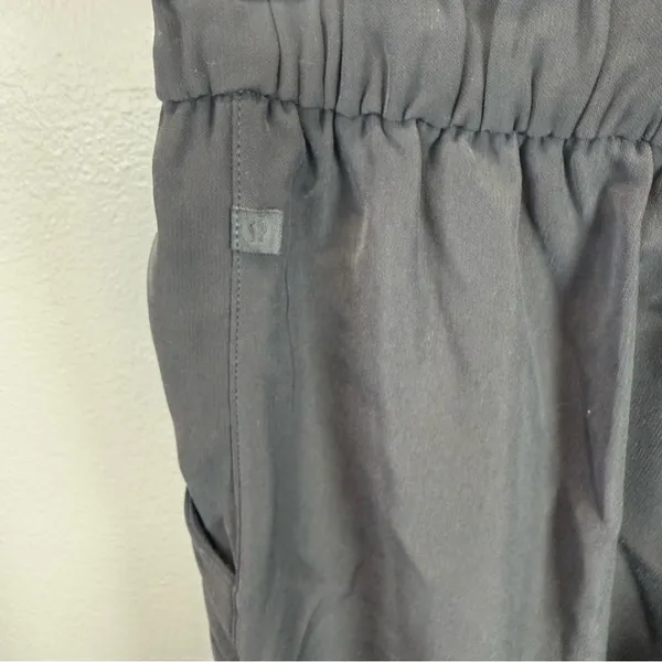 Lululemon Pants‎ Size 6 Black Noir Crop Wide Leg High Tie Waist Travel Casual - Image 4