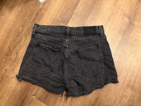 Abercrombie 90s Relaxed Cutoff High-Rise Shorts 25 - Image 2