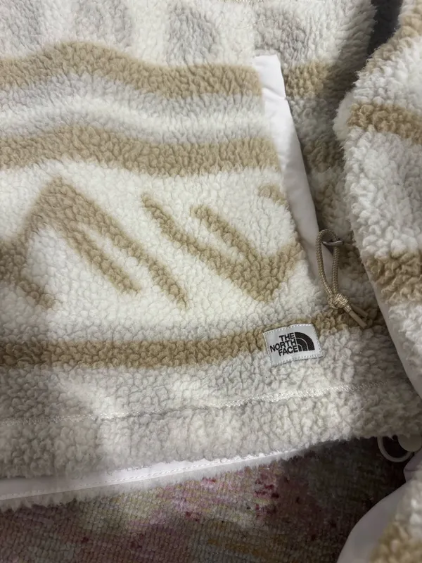 The North Face Fleece - Image 2