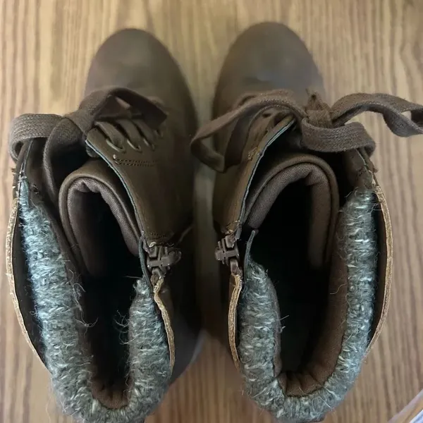 Time and Tru Brown Boot Heels Women’s Size 8.5 - Image 4