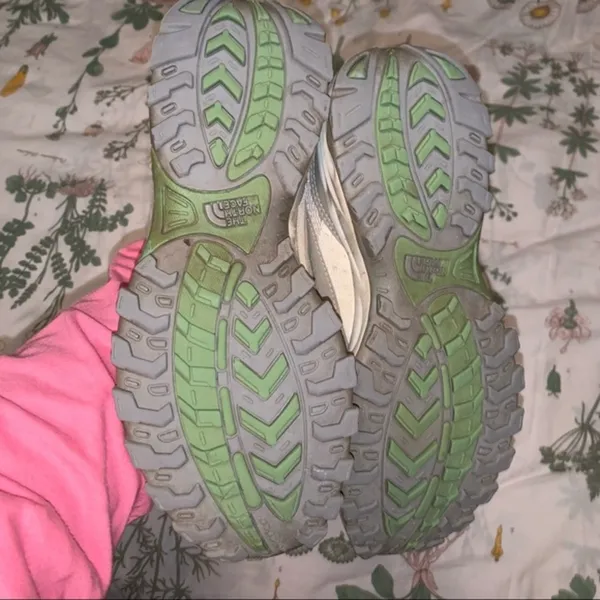 North face hiking shoes - Image 6