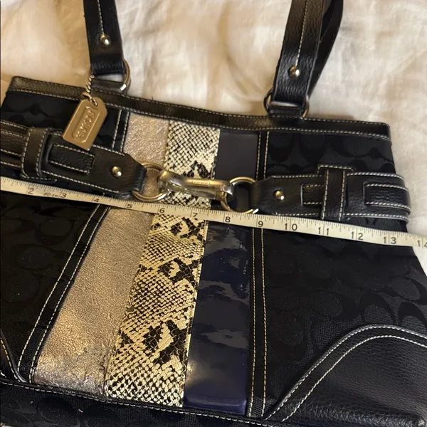 Coach Black and Silver Shoulder Bag with Snakeskin Accent - Image 12