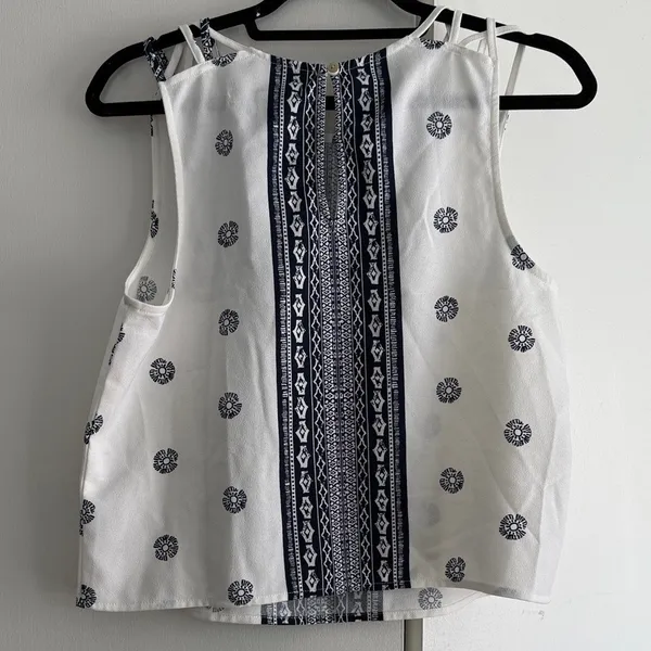 Abercrombie & Fitch‎ Womens Medium White Navy Blue Geometric Boho Sleeveless Top - Image 5