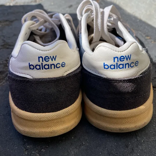 New Balance 300 v2 court sneakers navy blue gray women’s 7 men’s 5.5 - Image 5