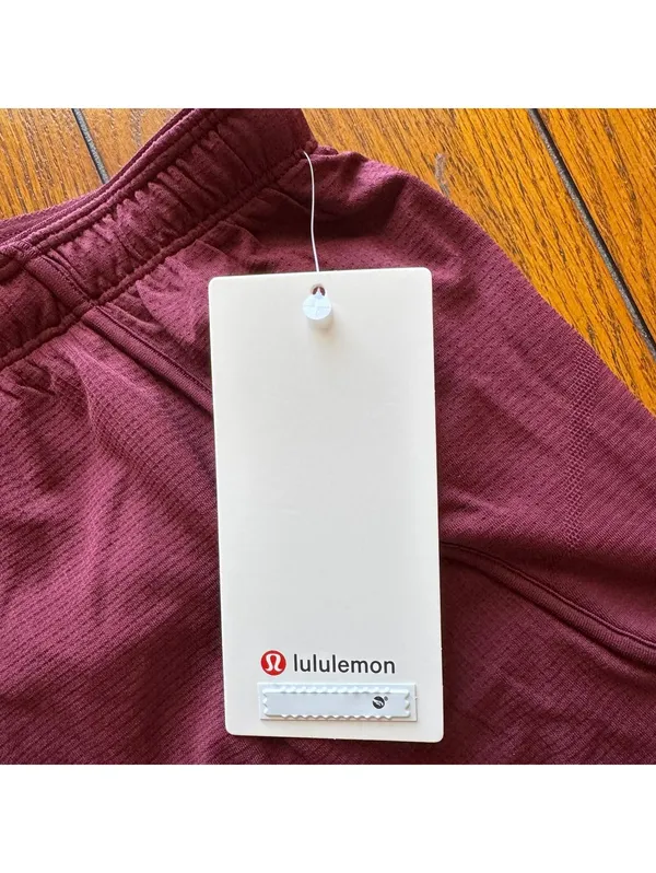 Lululemon Swiftly Mid-Rise Short 3” Burgundy Bay Size 6 NWT - Image 4