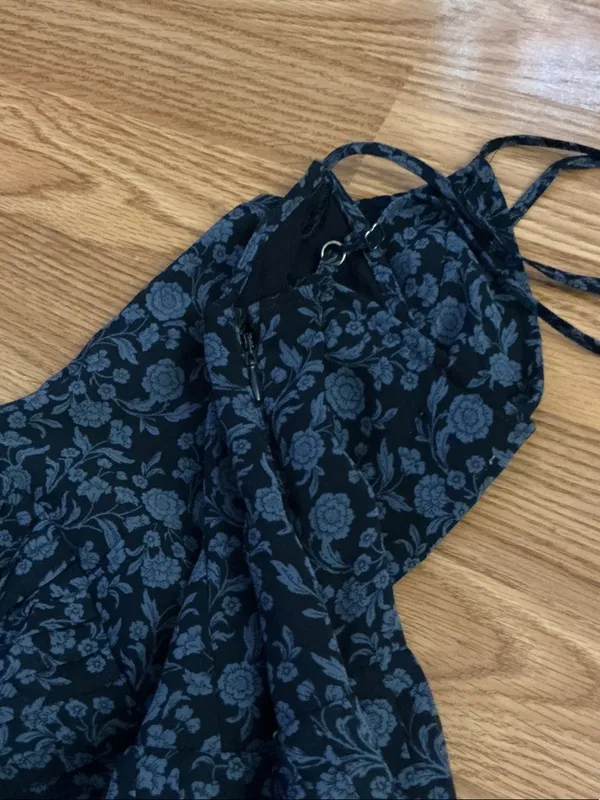 Hollister Navy Floral Pleated Slip Mini Dress Size Small - Image 8