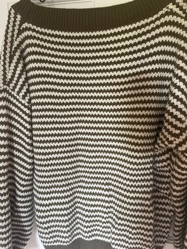 Sweater Green Size L - Image 2
