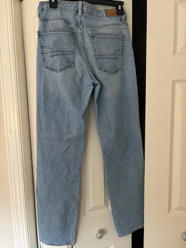 American Eagle Strait Leg Jeans - Image 2