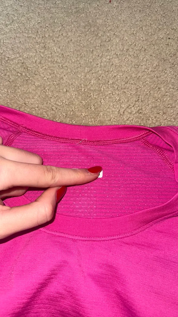 Size 4 lululemon swiftly tech  - Image 4