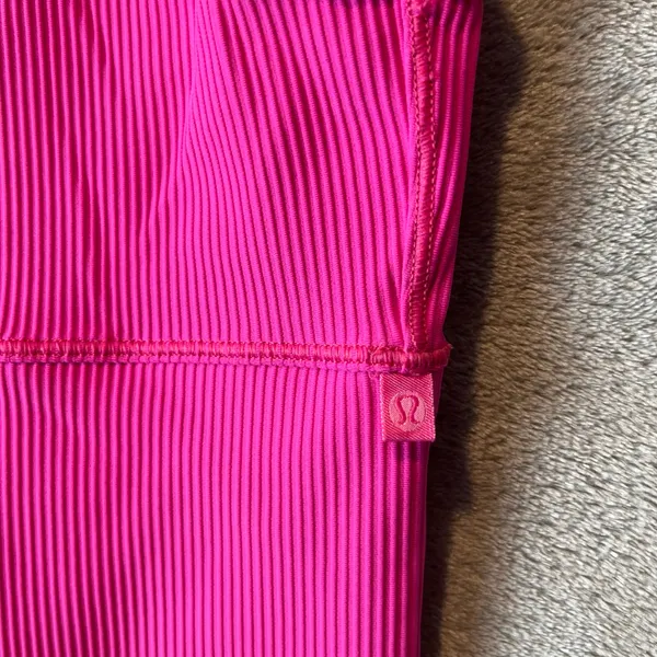 Lululemon Power Pivot Ribbed Tank Top Sonic Pink Size‎ 2 - Image 3