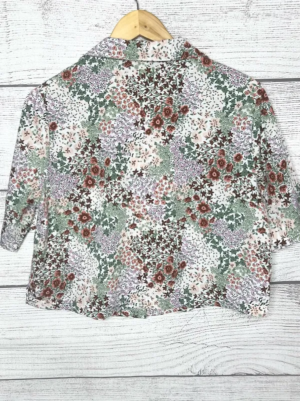 Cynthia Rowley Floral Multicolor Button-Front Cropped Sleep Shirt Size Medium - Image 10