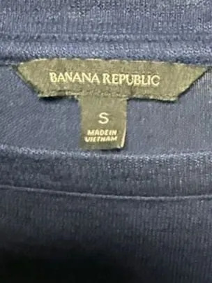 Banana Republic Navy Blue Lightweight Crewneck Sweater with Side Slits - Image 2