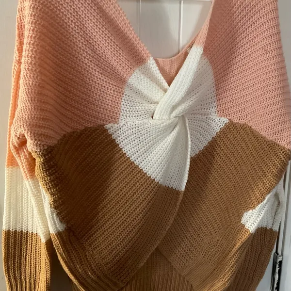Full Circle Trends Soft Knot Sweater Sz L NWOT - Image 3