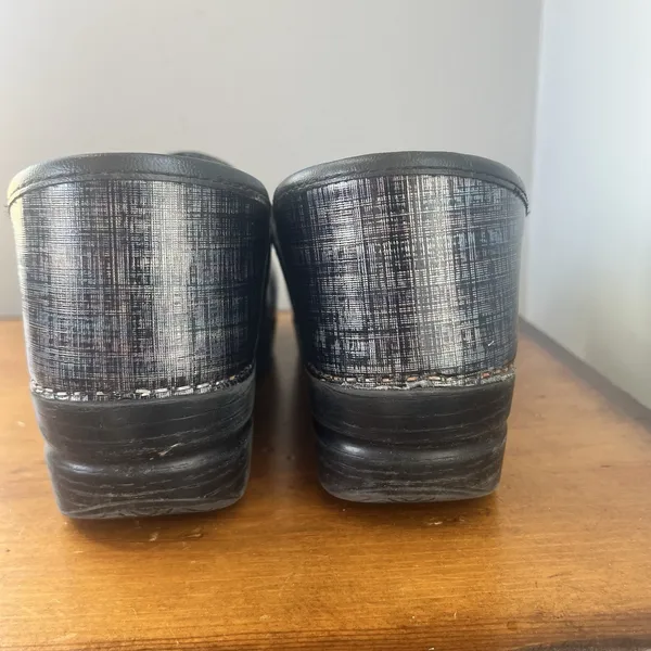 Dansko Professional Clogs Size 40 US‎ 9.5-10 Black Blue Striped Slip On Patent - Image 4