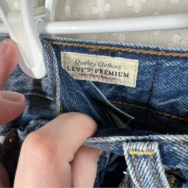 Levi’s Premium‎ High Rise Distressed Ribcage Straight Ankle Jeans - Image 5