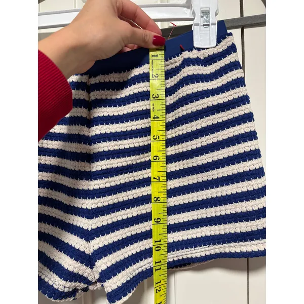 Striped Blue and White Knit Shorts Size M - Image 4