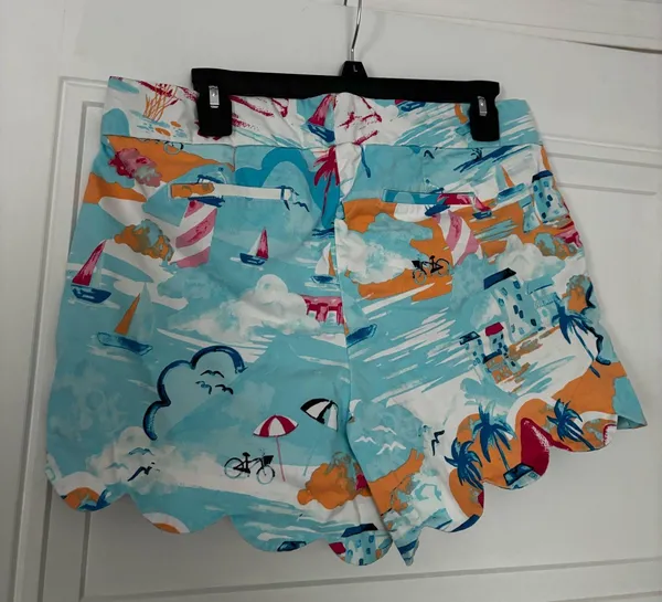 Crown & Ivy vacation shorts - Image 3