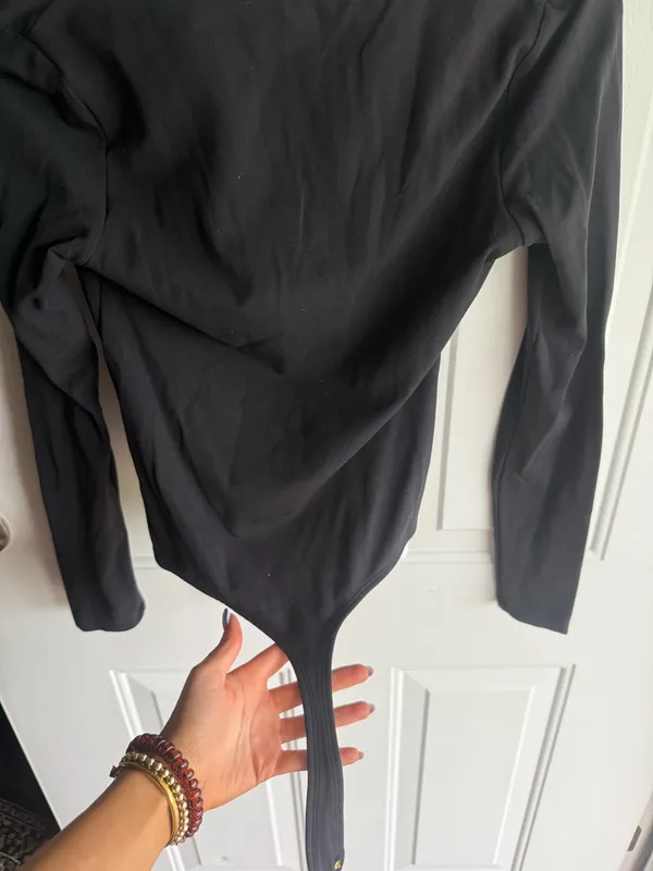 black bodysuit Size L - Image 3
