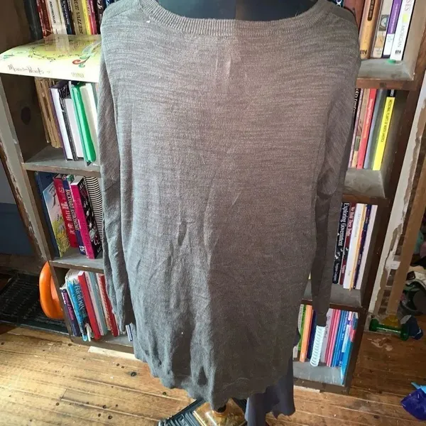 Moth heathered gray boat neck oversized cozy MP sweater - Image 2