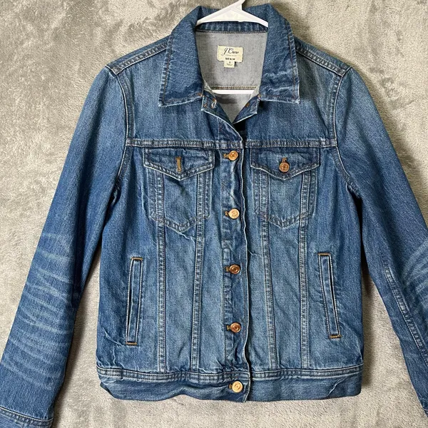 J.Crew Classic Denim Jacket Small Wash Fitted Button Front Trucker Style Classic - Image 4