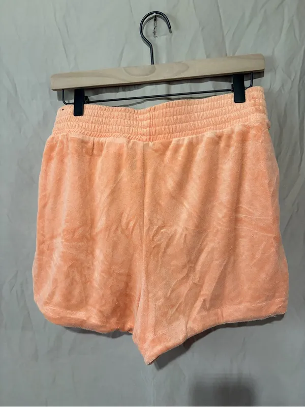 Nike shorts - Image 2