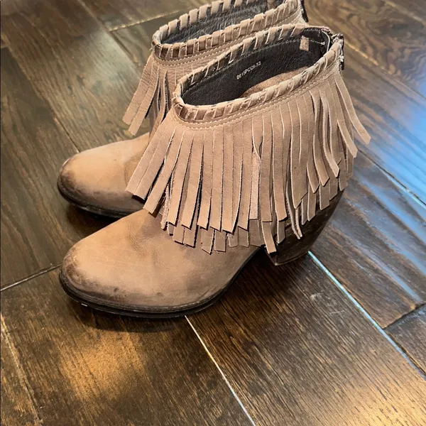 Fringe brown leather Ankle Boots size 7 1/2 - Image 5