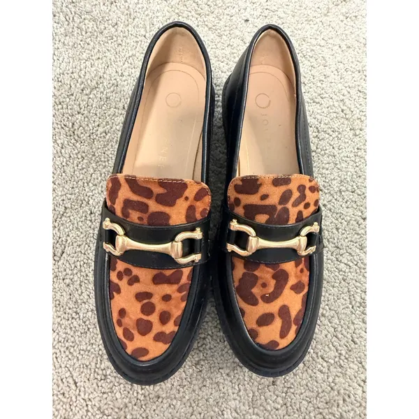 New Journee Collection Jessamey Leopard Black Lug Loafers Women’s Size 6 - Image 2