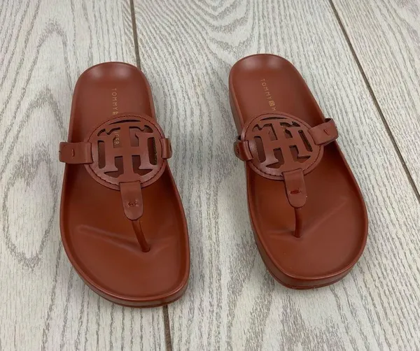 Tommy Hilfiger Women's Large TH Logo Relina Footbed Sandals 5.5M Med Brown $69 - Image 2