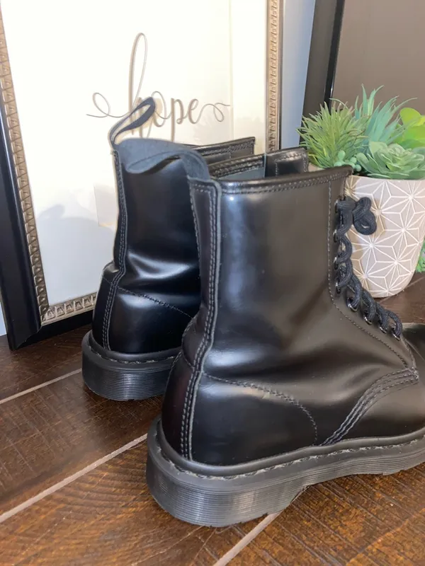 Dr. Martens The Original 1460 All Black Mono Smooth Leather Combat Boots Size 7 - Image 2