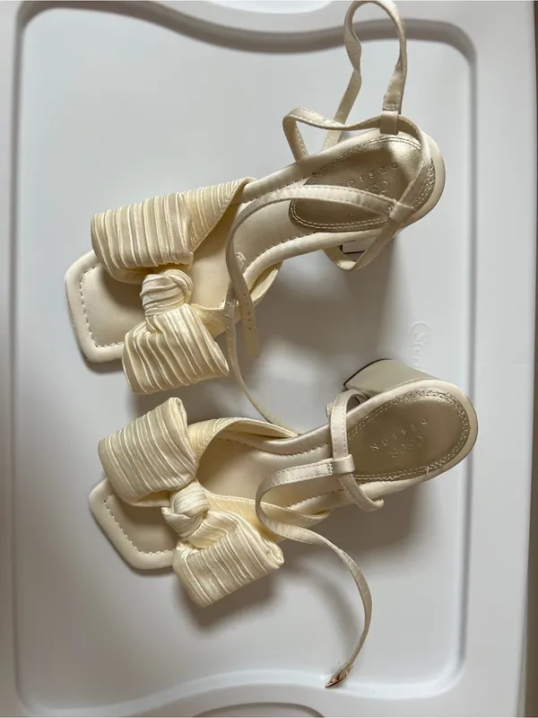 Cream Knotted Strap Block Heel Sandals - Women - Image 2