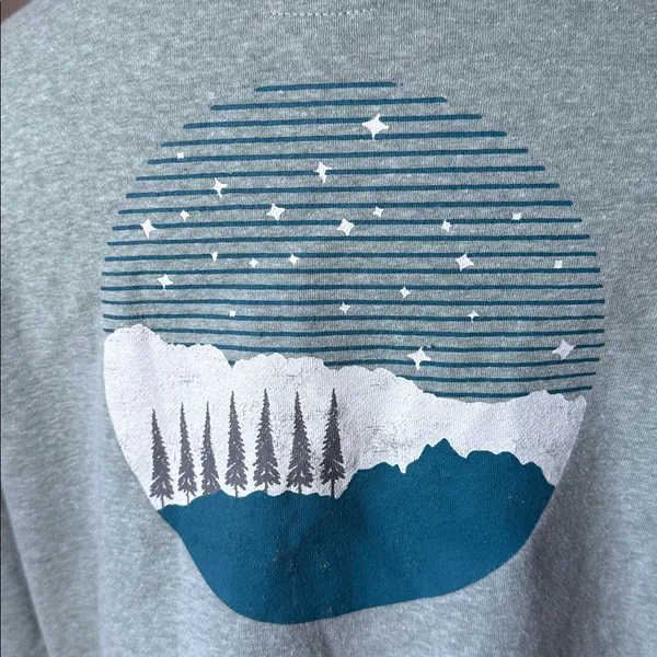 Mountain and Isles Sweatshirt Green Size M - Image 2