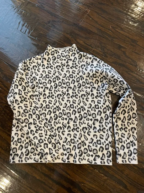 Cynthia Rowley Silver Sweater - Image 5