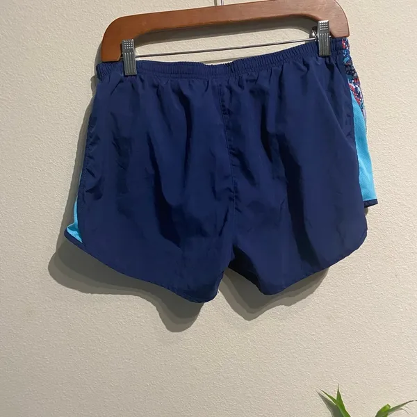 Nike Dri-Fit Sports Short for Women.Size: M - Image 2