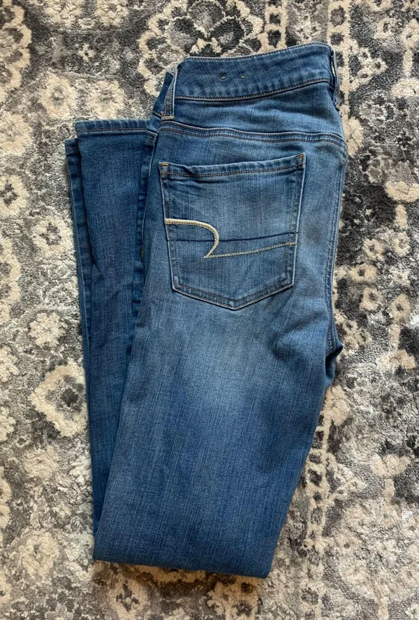 American Eagle Jeans - Image 2