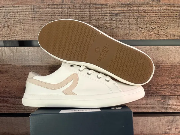 Women’s neutral Sperry - Image 3