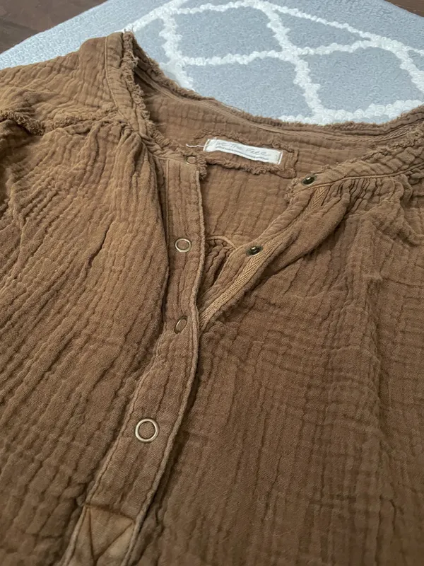 We The Free forest green oversized soft linen long sleeve Henley flowy top - Image 7