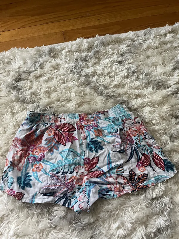 PINK Victoria's Secret Shorts - Image 3