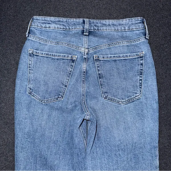 Old Navy Extra High Waisted Straight Jeans Women’s 6 Secret Smooth Pockets - Image 5