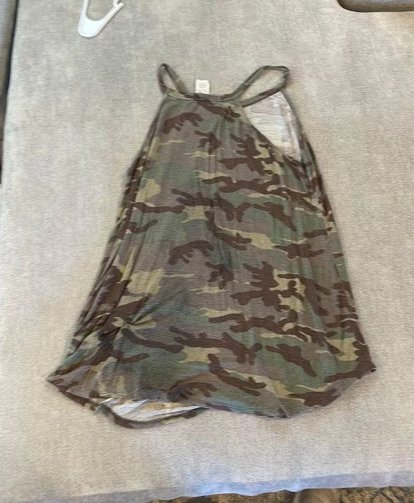 Camo Tank Top Size L - Image 3