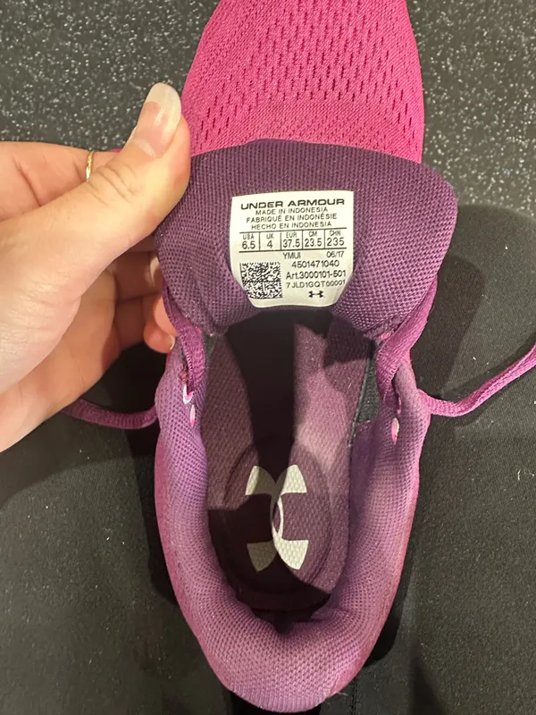 Women’s Under Armour Shoes - Image 4