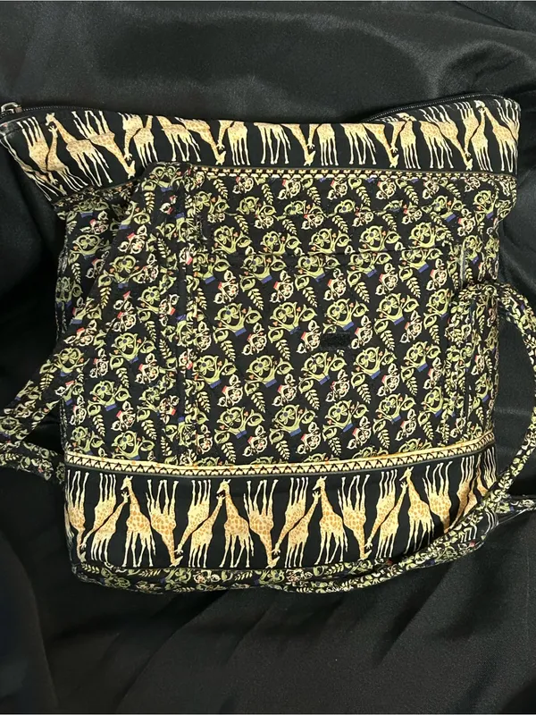 Black & Gold Giraffe Print Quilted Shoulder Bag - Image 2