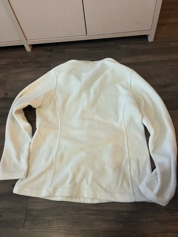 Patagonia white fleece pullover  - Image 4
