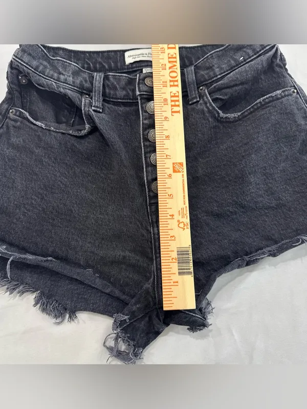 Abercrombie & Fitch High Rise Mom Shorts Black Size 28‎ 6 - Image 3