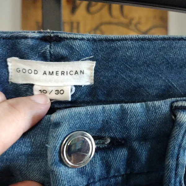 Good American Skinny Leg Distressed Jeans - Image 2