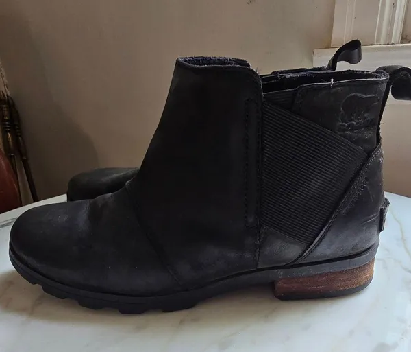 Sorel Emelie Women's Charcoal Black Ankle Boots - Image 5