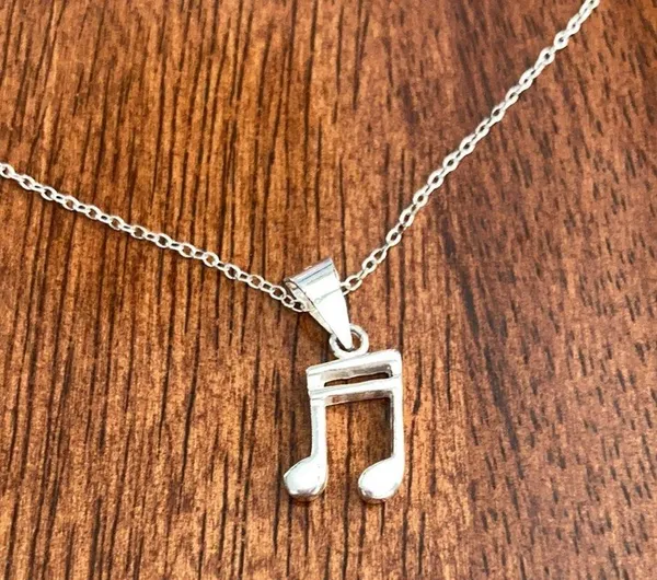 NEW Charming Charlie Musical Note Silver Choker Pendant Necklace NWOT - Image 2