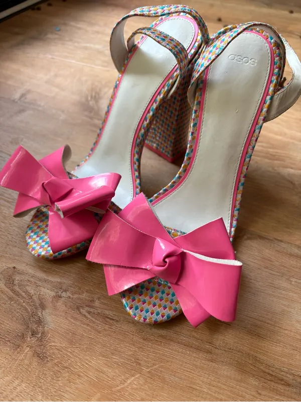 Rare bloggers fav ASOS Harminise bow-front heeled sandals - Image 3