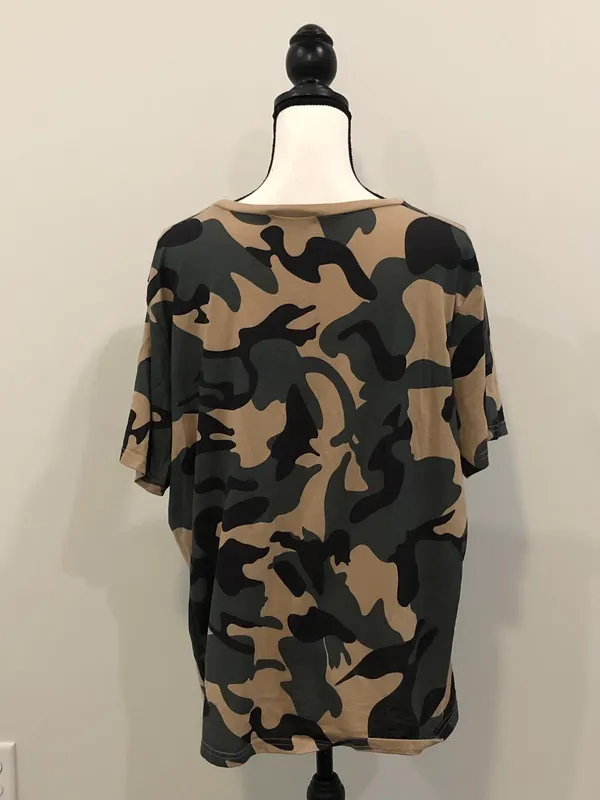 Blooming Jelly Camo Tee - Image 3