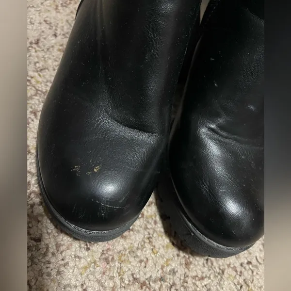 Refresh Black Boots booties heel size 8 - Image 6