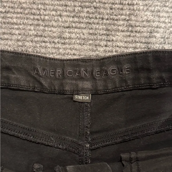 American Eagle High waisted distressed black‎ denim jean shorts Women's 8 - Image 6